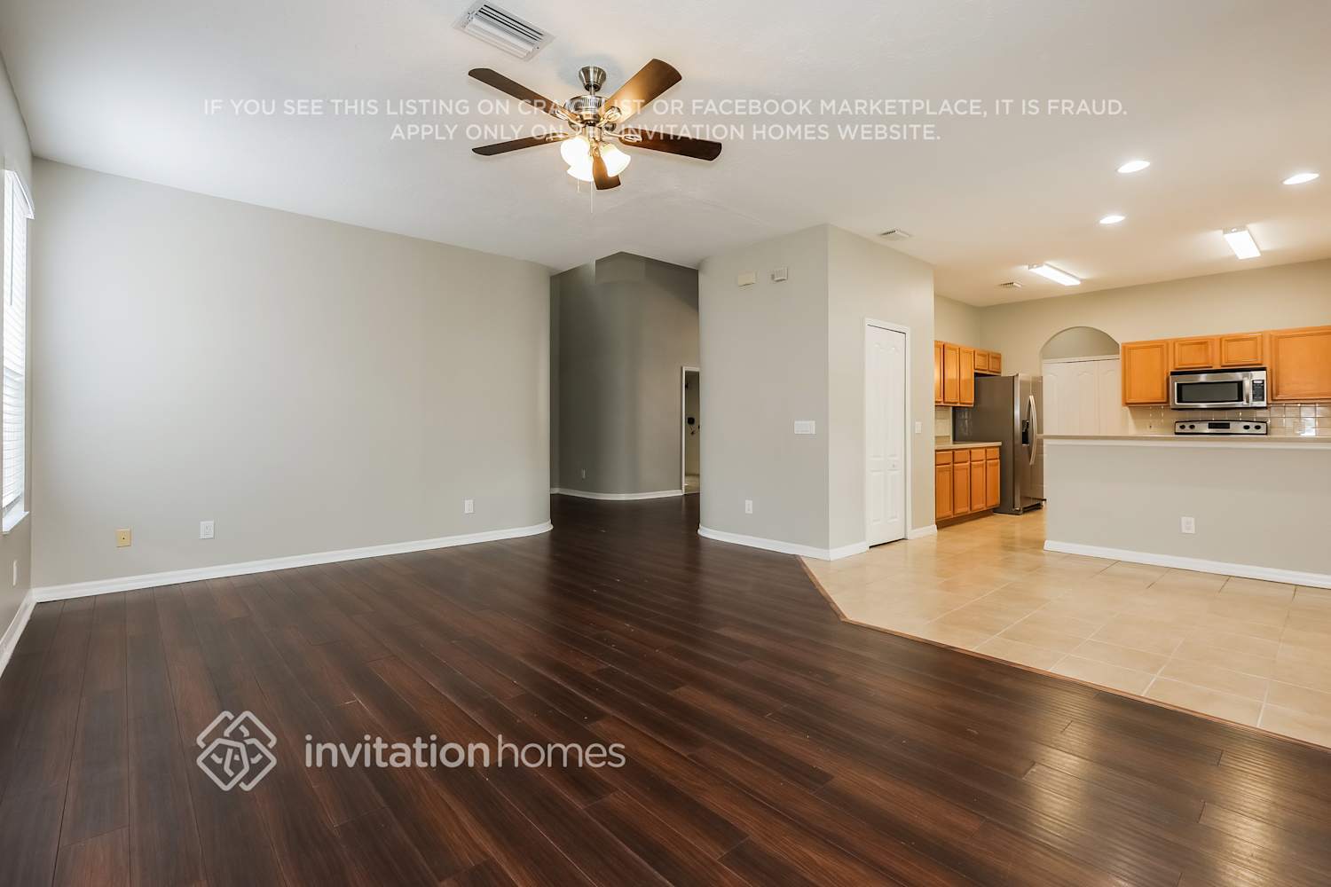 Building Photo - 9820 White Barn Way