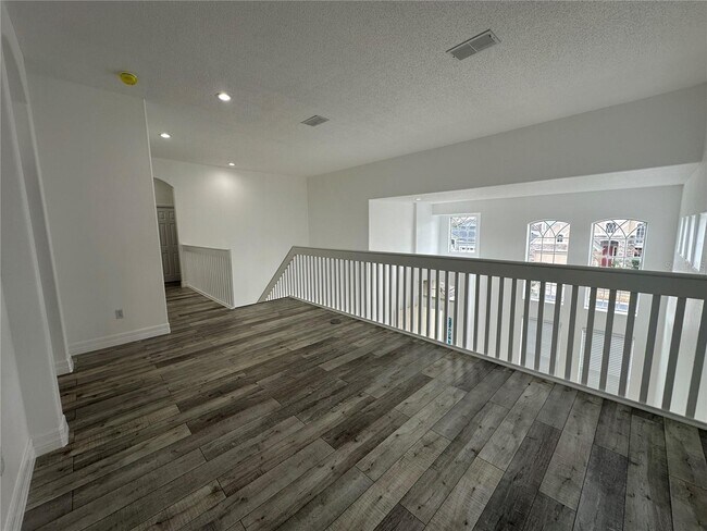 Building Photo - 1907 Cedar Arch Ln