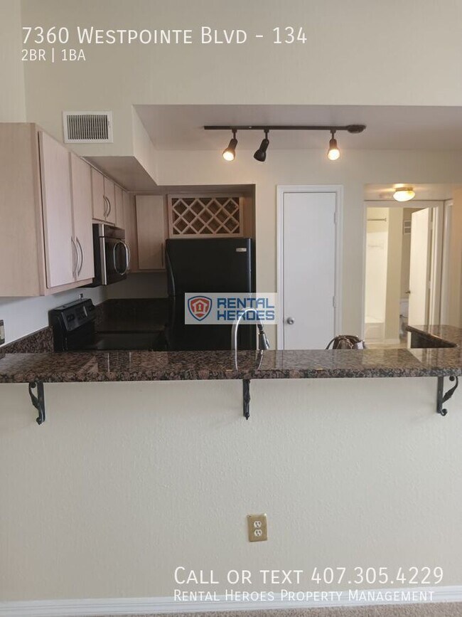 Building Photo - 7360 Westpointe Blvd