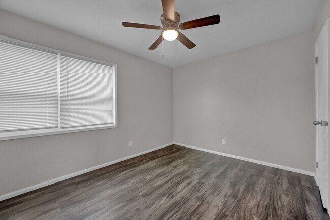 Building Photo - 2814 Duncan Dr