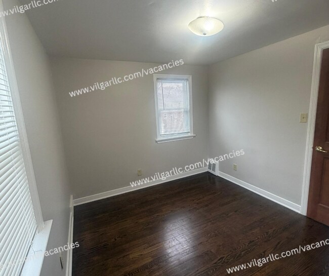 Building Photo - 8137-8137 Hohman Ave