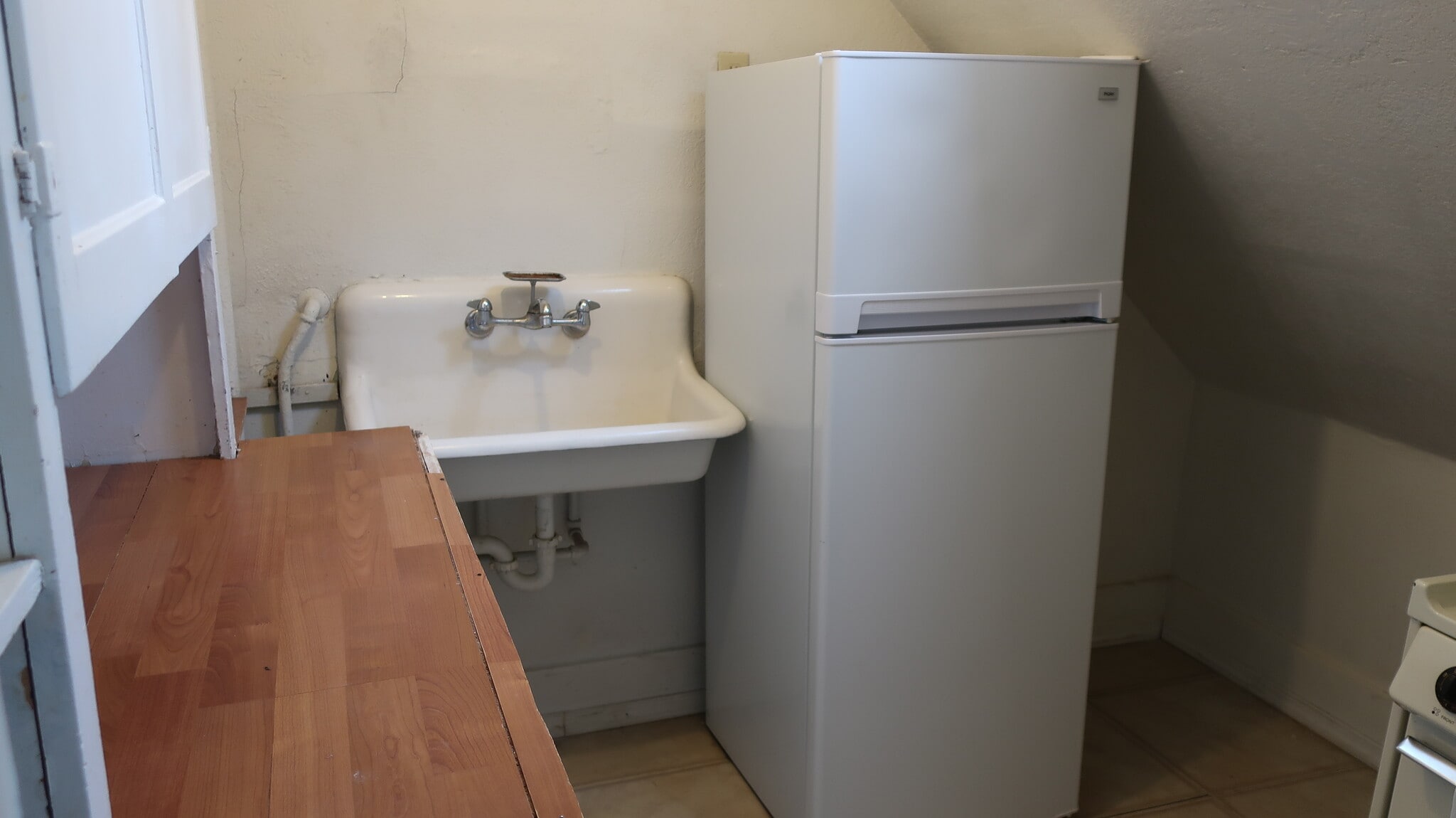 Building Photo - 500 Cascade St