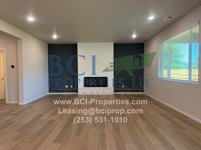 Building Photo - Welcome home to this Brand New 4 Bedroom h...