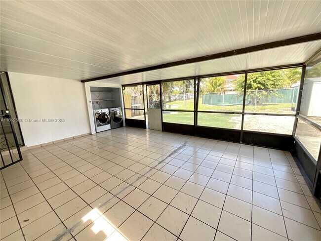 Building Photo - 1675 W 68th St