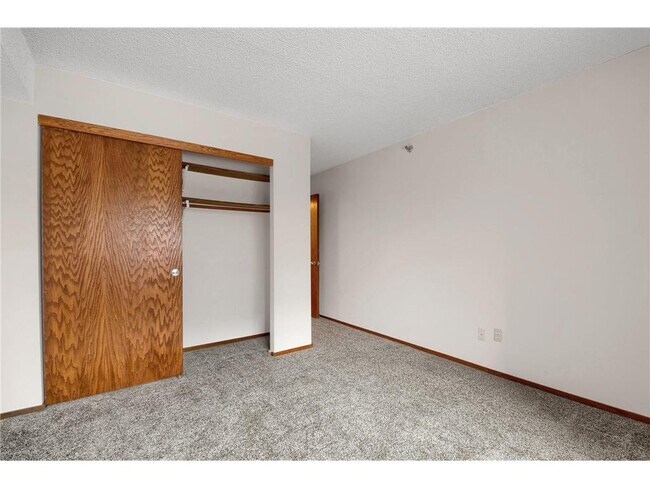 Building Photo - 1225 La Salle Ave