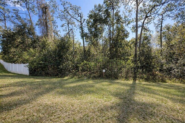 Building Photo - 15342 Oak Apple Ct