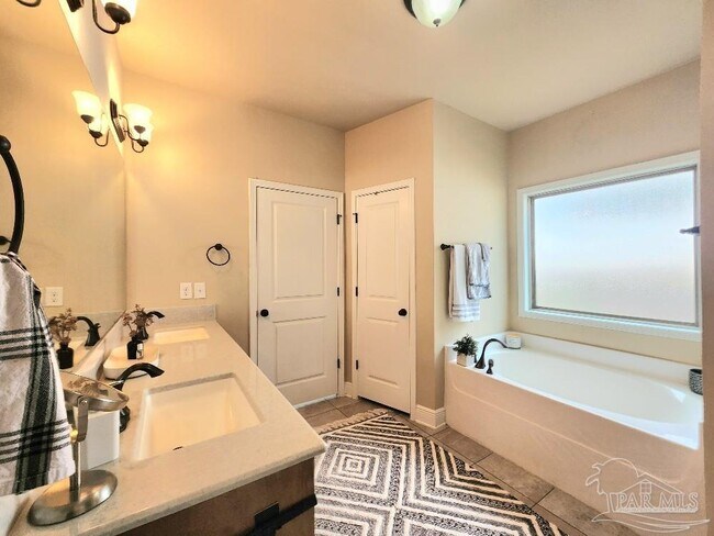 Building Photo - 10733 Trailblazer Wy