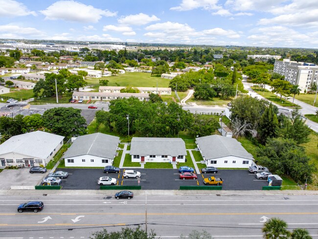 Building Photo - 465 Ali Baba Ave