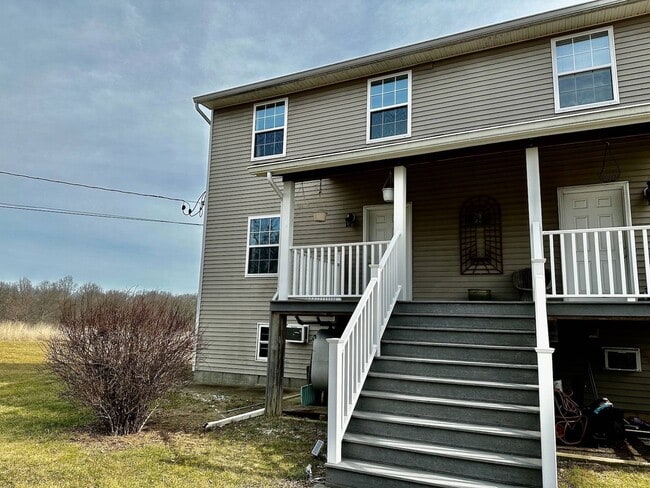 Building Photo - 376 NY-32