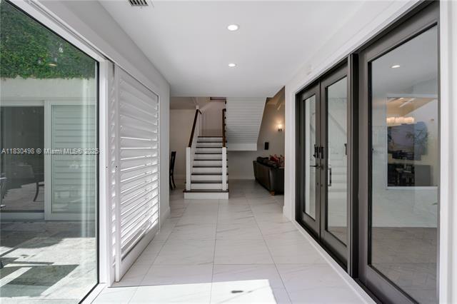Building Photo - 4830 San Amaro Dr