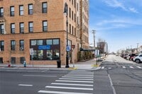 Building Photo - 310 Riverside Blvd
