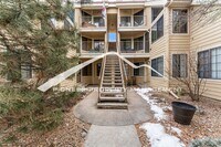Building Photo - Gorgeous Condo with Washer/Dryer and Central AC