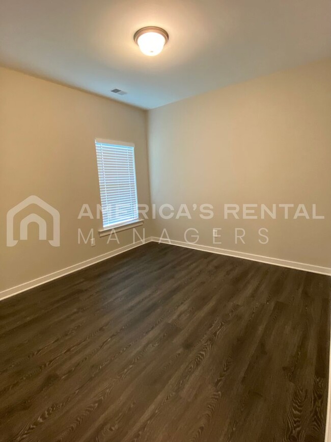 Building Photo - Home for Rent in Clanton, AL... Available ...