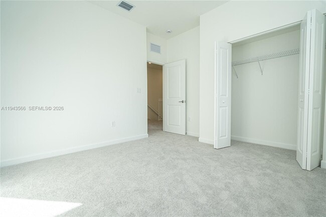 Building Photo - 1473 SE 6th Ter