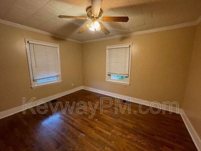 Building Photo - 3517 Trolley Line Rd