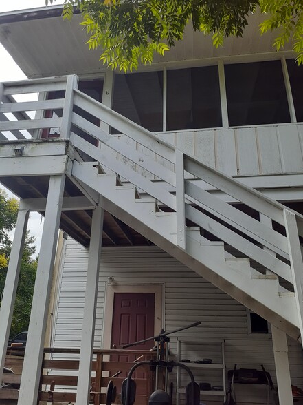 Building Photo - 114 N Dade Ave