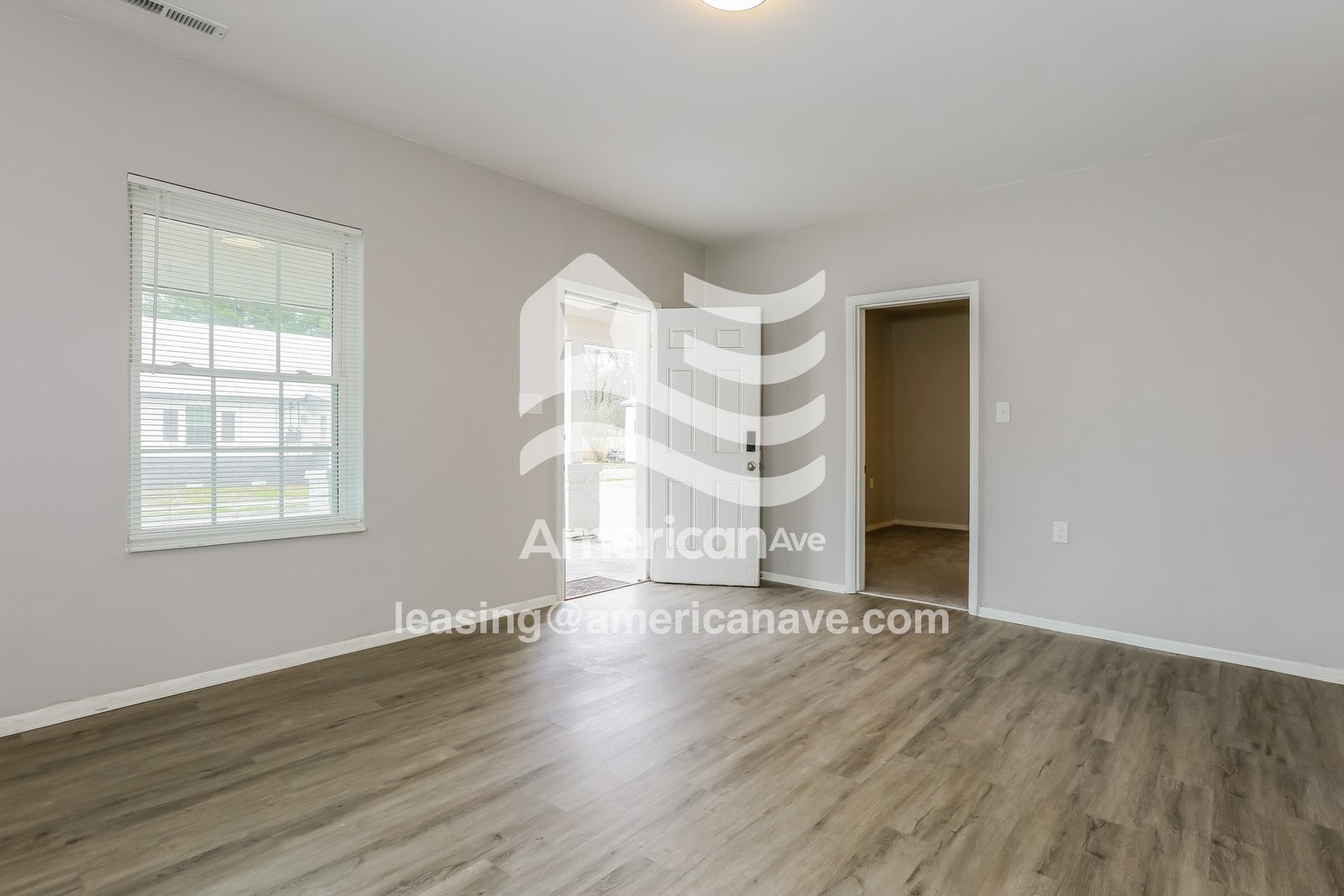 Building Photo - 524 W 35th St