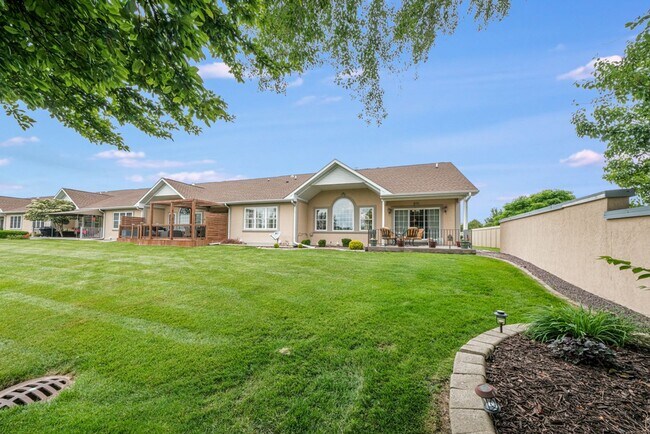 Building Photo - 2923 Rutherford Dr