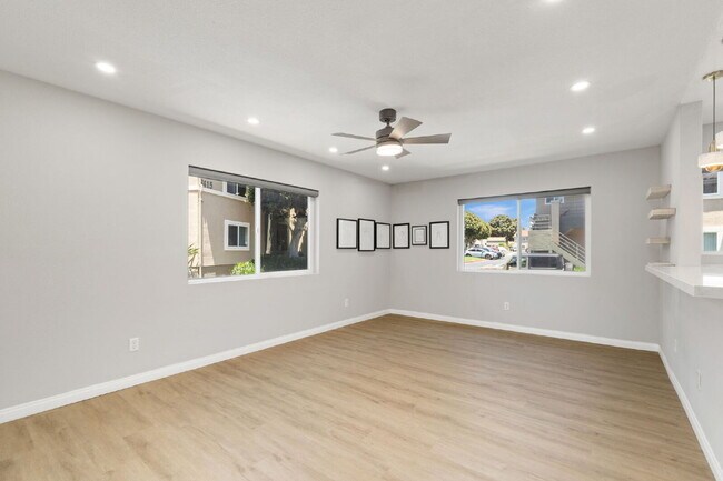 Building Photo - Stunning, Serene and Modern Luxury!