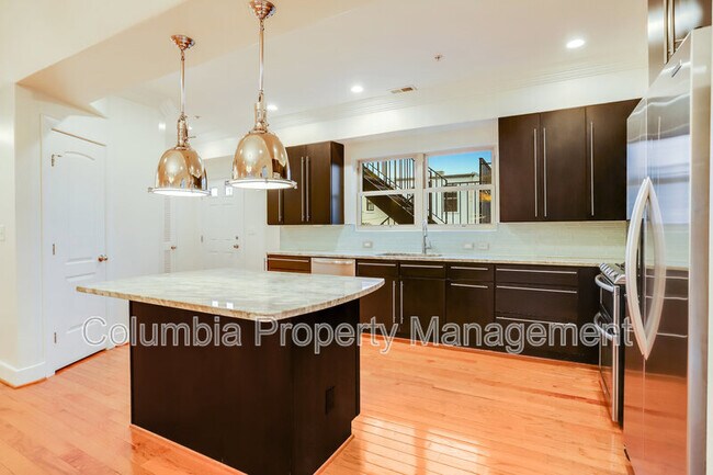 Building Photo - 442 Oakdale Pl NW