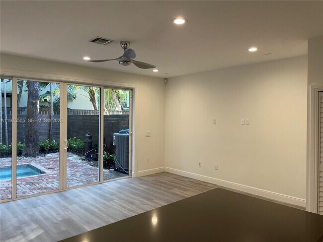 Building Photo - 2840 Shipping Ave