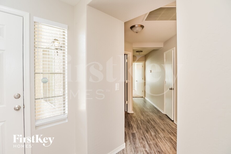 Building Photo - 2494 W Mericrest Way