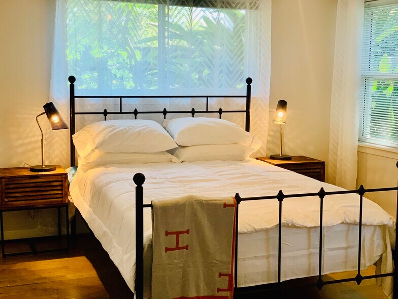 Secondary bedroom - 5403 Carew St