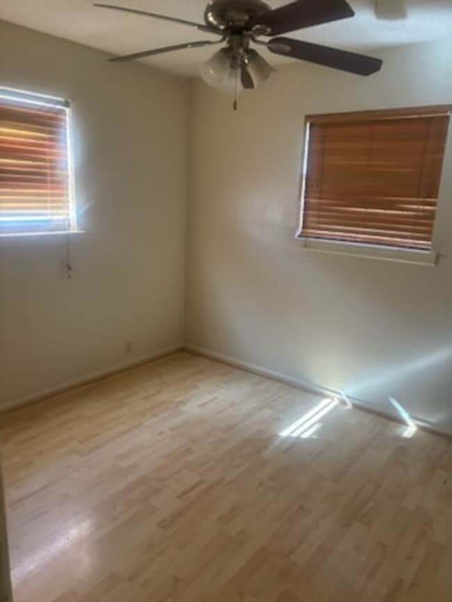 Building Photo - VERY NICE HOME IN THE RIDGECREST AREA. PETS NEGOTIABLE WITH OWNERS APPROVAL