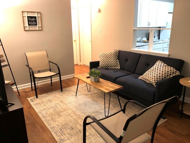 Building Photo - 4 N Hamilton St