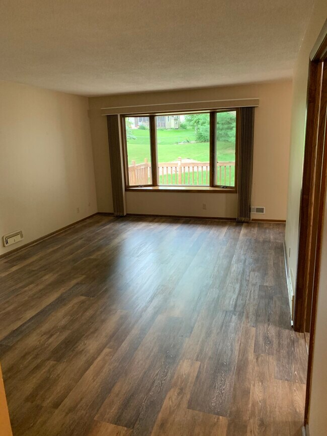 Building Photo - 13694 Fordham Ave