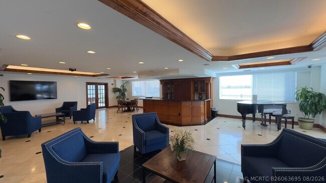 Building Photo - 1801 N Flagler Dr