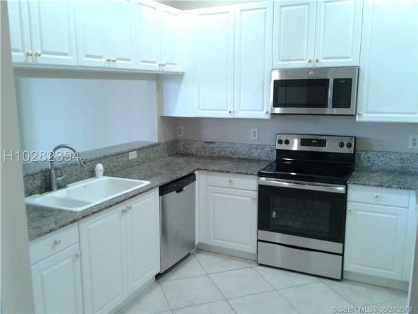 Building Photo - 3409 Lakeside Dr