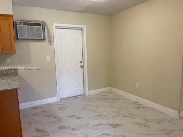 Building Photo - 7601 Venetian St