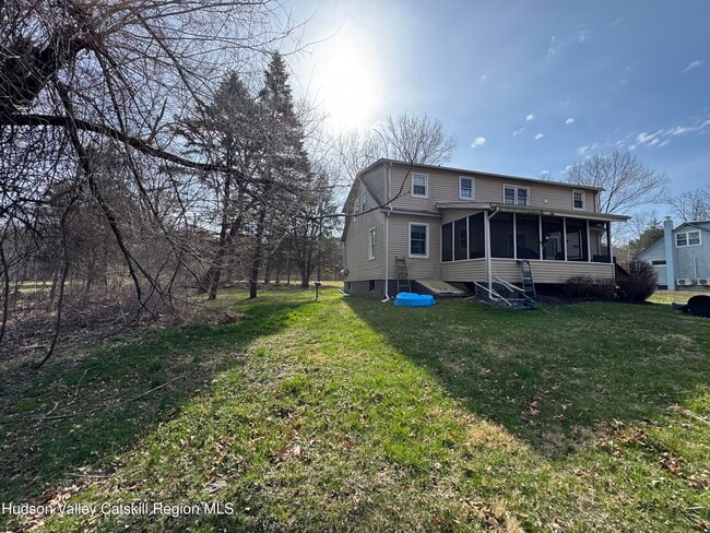 Building Photo - 51 Dubois Rd