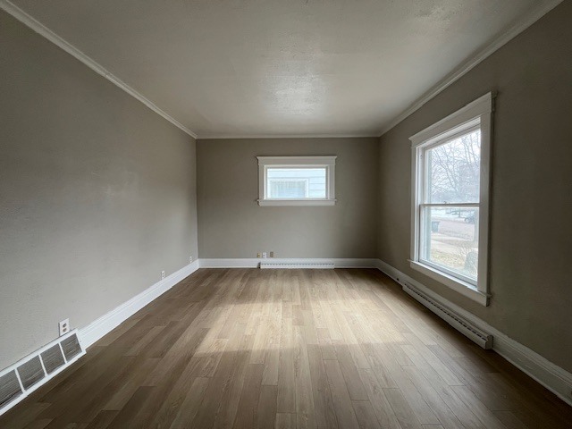 Building Photo - 911 E Washington St