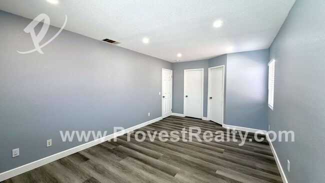 Building Photo - 10677 Joshua St