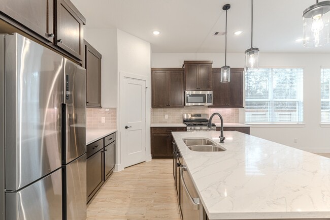 Building Photo - 719 Campbell Xing Ct