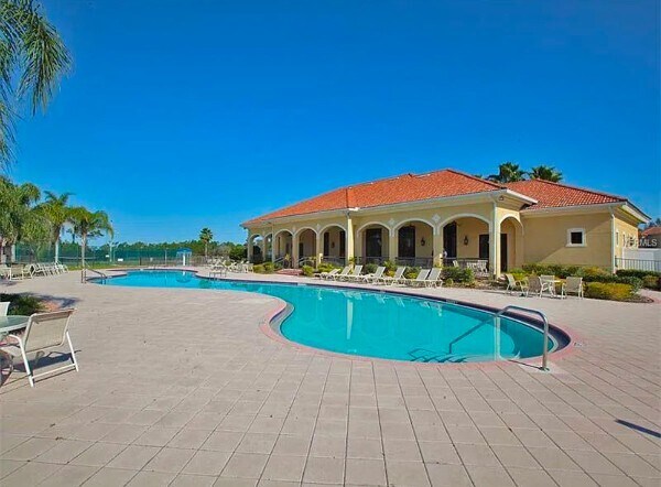 Building Photo - 1250 Clove Dr