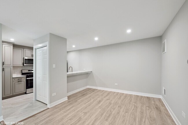 Building Photo - 43 Orchard Terrace