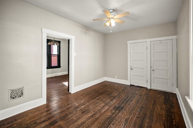 Building Photo - 3473 S Spring Ave