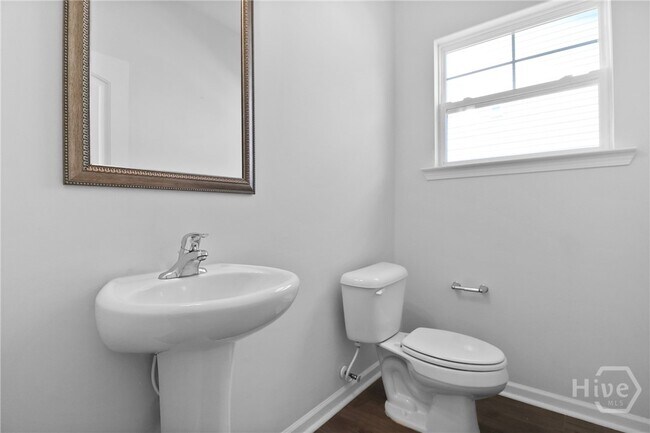Building Photo - 106 Brookline Dr