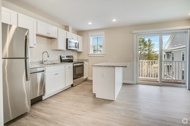 Building Photo - Cloverleaf Apartments