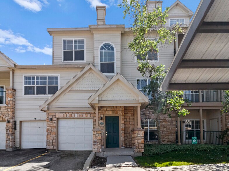 Building Photo - 900 Bitner Rd