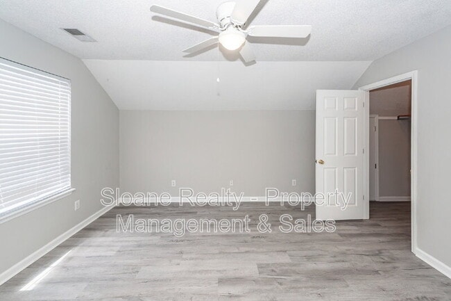 Building Photo - 458 Planters Trace Dr