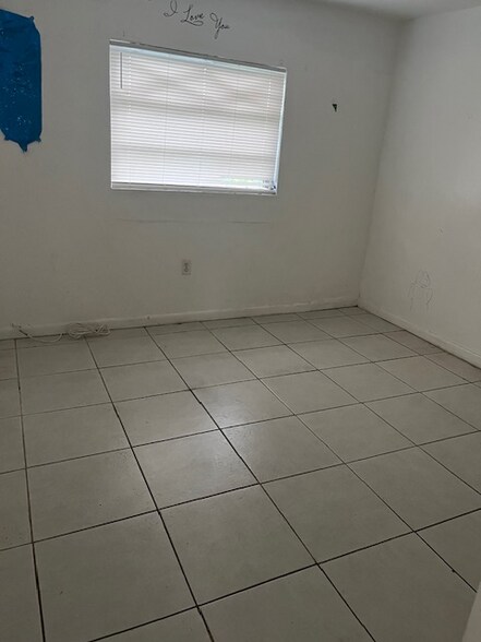 Building Photo - 2370 NW 80th St