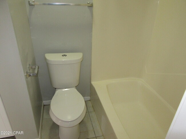 Building Photo - 2914 Sequoia Ave