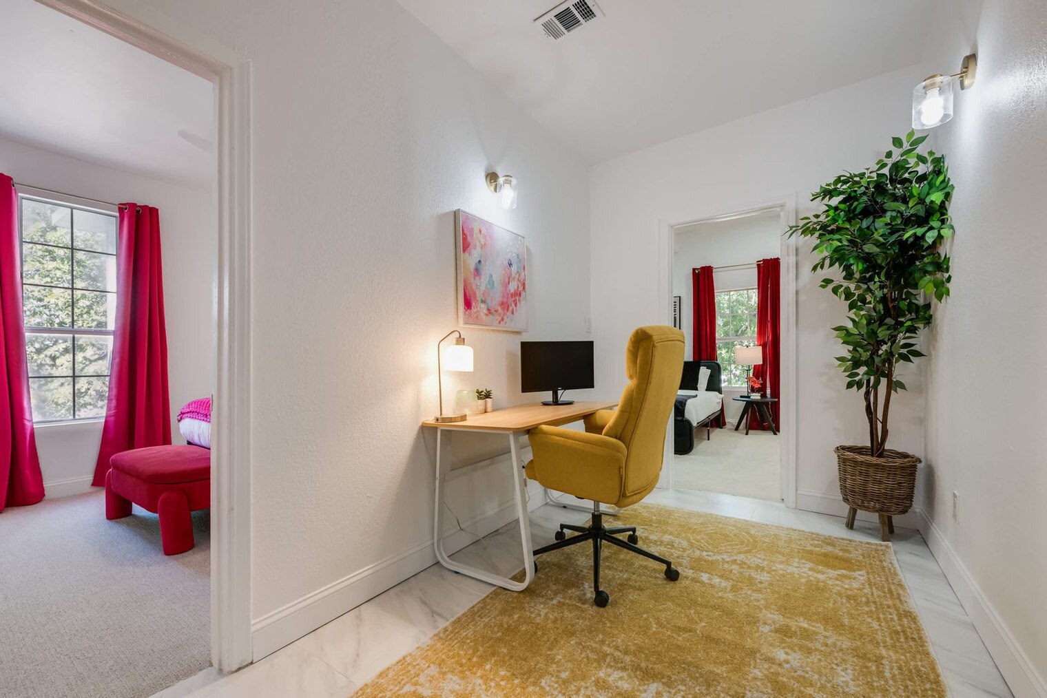 Building Photo - 5624 Eastside Ave