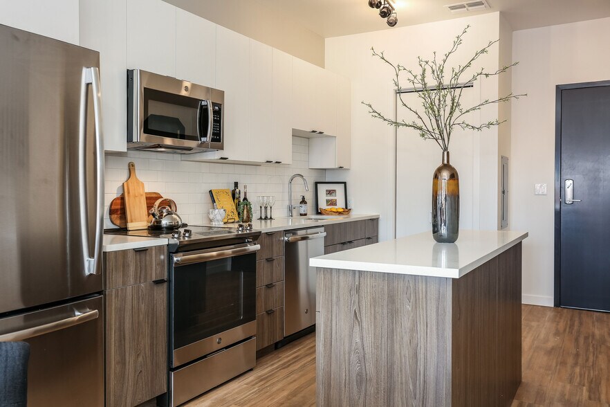 Interior Photo - Arterra KC Alton Collection