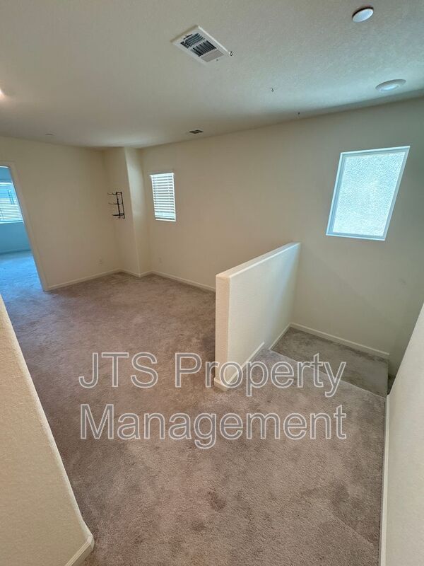 Building Photo - 3835 Sunsetparke Way