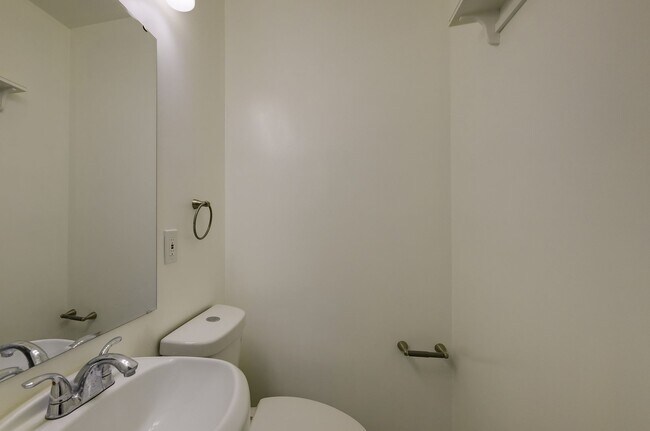 Building Photo - Charming & Renovated Petworth Rowhouse with Parking -  Available Now!